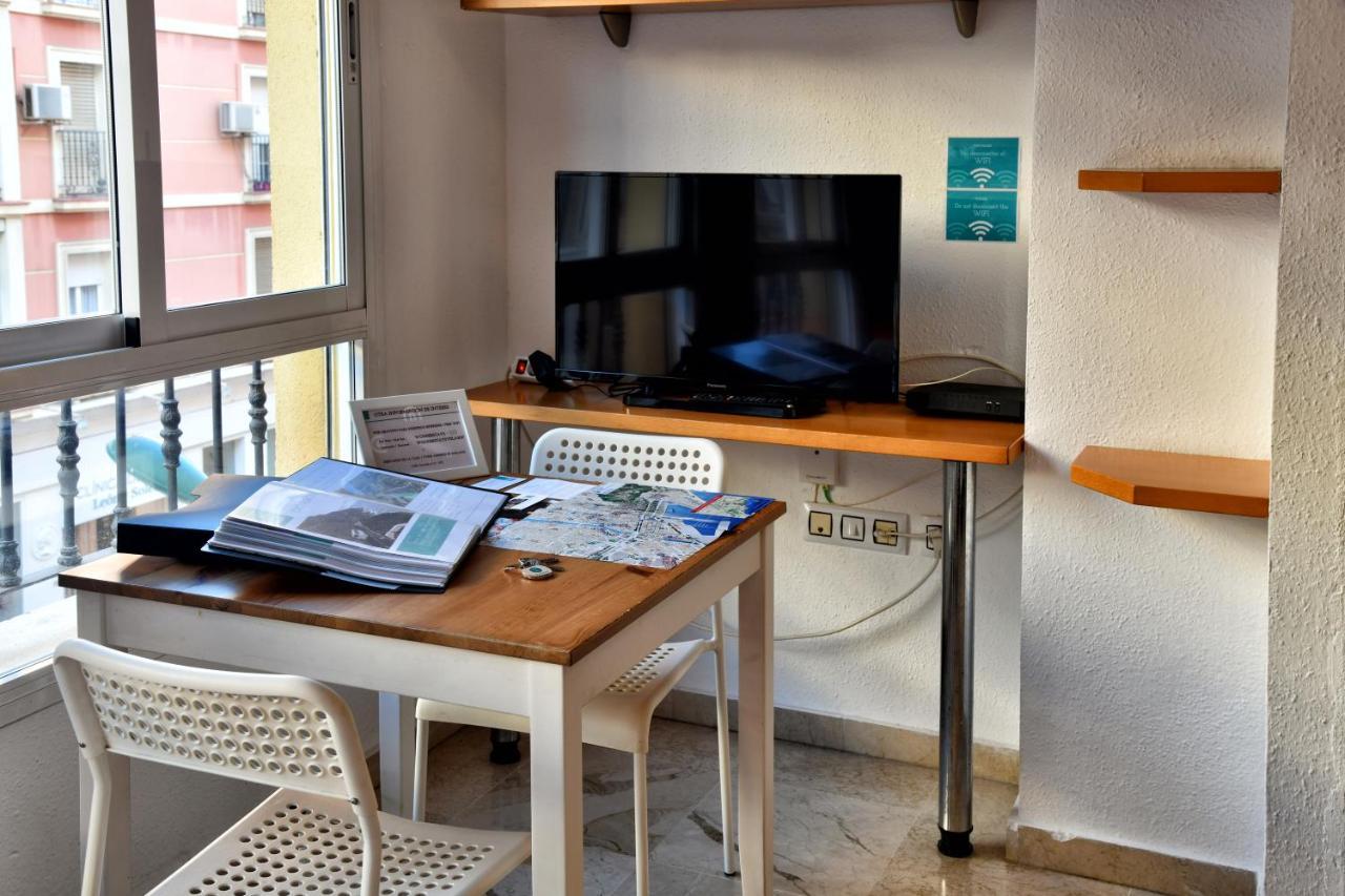 Wonderstays Apartamentos Vela Malaga Ngoại thất bức ảnh